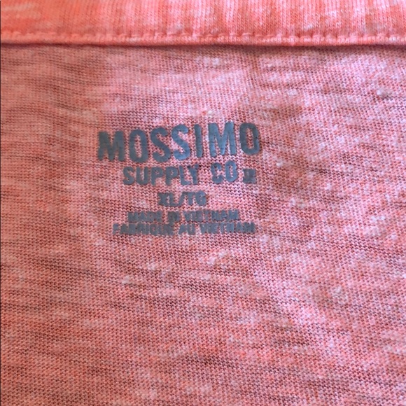 XL Mossimo orange v-neck tshirt - Picture 2 of 3